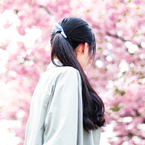 嗯啊…揉胸娇喘
